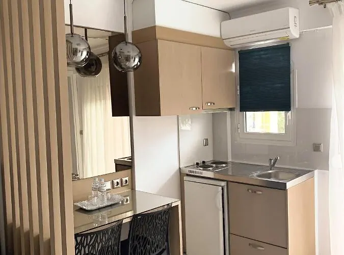 阿塞玛瑞斯公寓 *