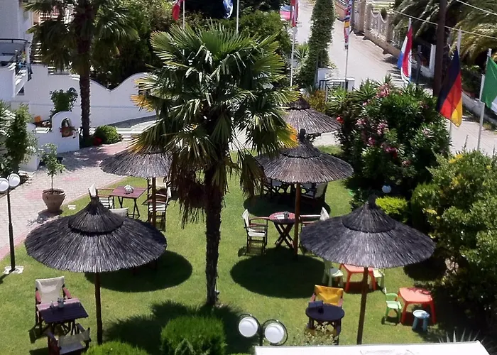 Assamaris Apartman Aszproválta